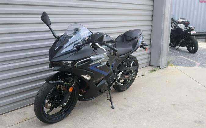 2025 Kawasaki Ninja 500 ABS