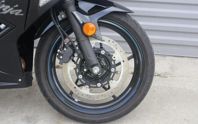 2025 Kawasaki Ninja 500 ABS