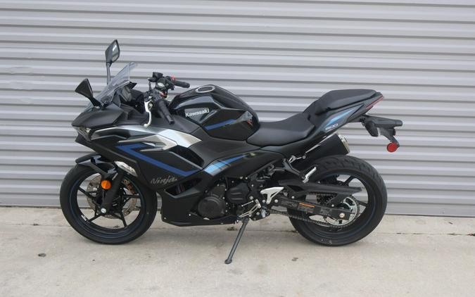 2025 Kawasaki Ninja 500 ABS