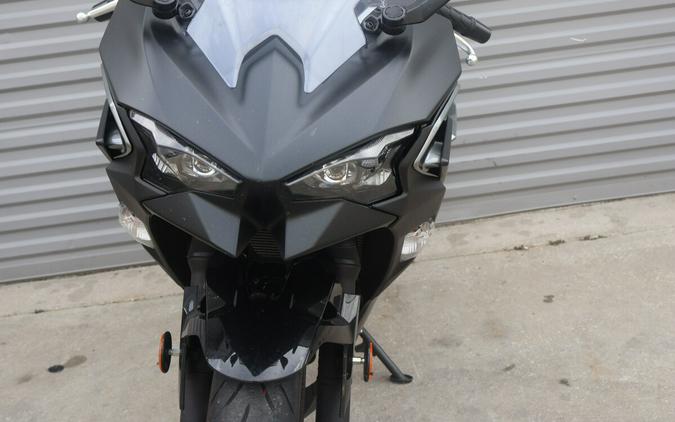 2025 Kawasaki Ninja 500 ABS