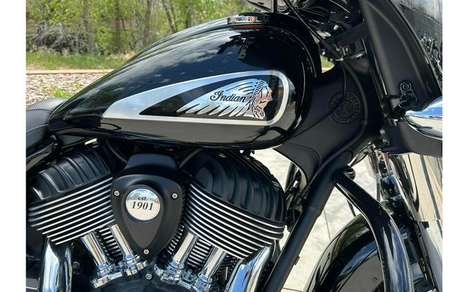 2022 CHIEFTAIN, BLACK METALLIC, 49ST - Indian Motorcycle
