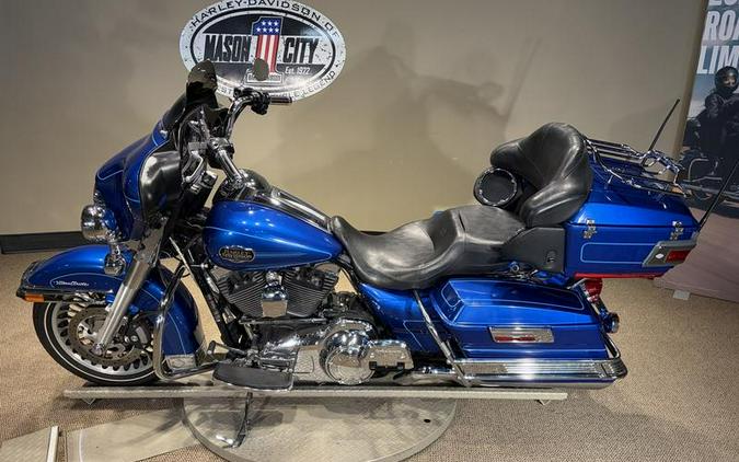 2009 Harley-Davidson® FLHTCU - Ultra Classic® Electra Glide®