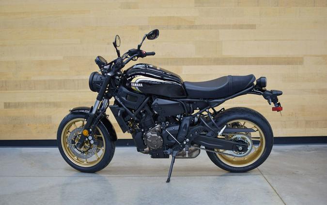 2024 Yamaha XSR700