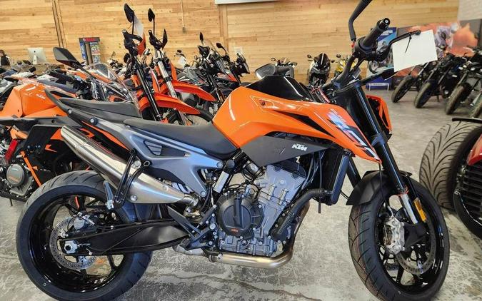 2023 KTM Duke 790