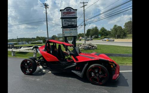 2021 Polaris Slingshot SL Review: With AutoDrive and Paddle Shifters