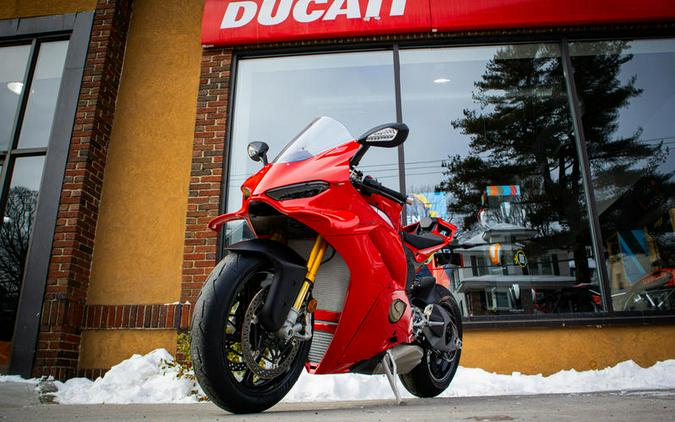 2025 Ducati Panigale V4 S Ducati Red