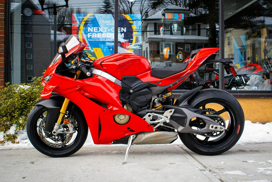 2025 Ducati Panigale V4 S Ducati Red