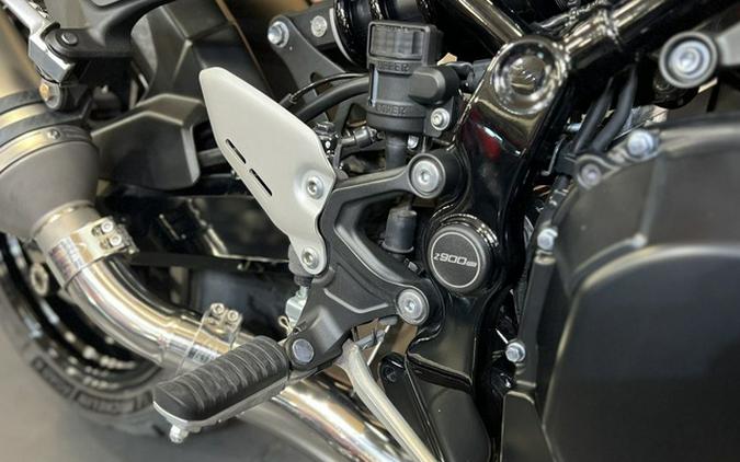 2024 Kawasaki Z900RS ABS