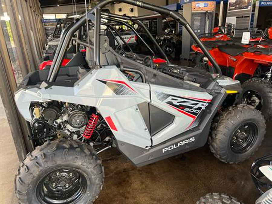 2025 Polaris RZR 200 EFI