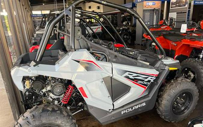 2025 Polaris RZR 200 EFI