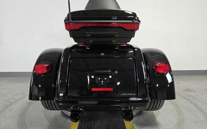 2025 Harley-Davidson® FLHTCUTG - Tri Glide® Ultra