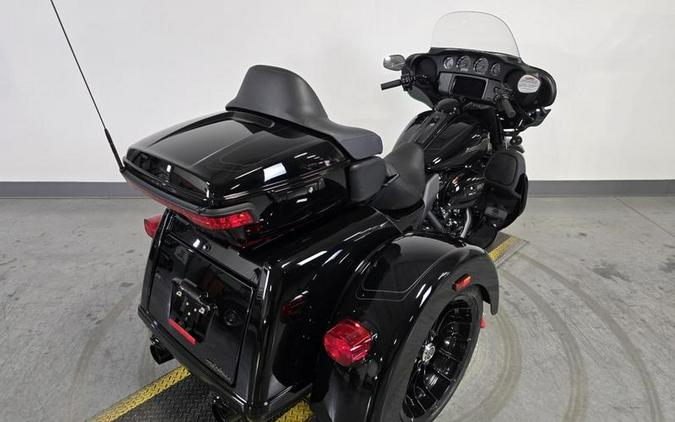 2025 Harley-Davidson® FLHTCUTG - Tri Glide® Ultra