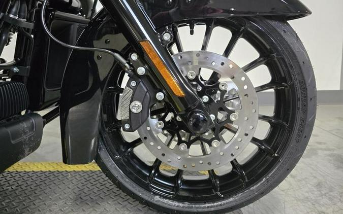 2025 Harley-Davidson® FLHTCUTG - Tri Glide® Ultra