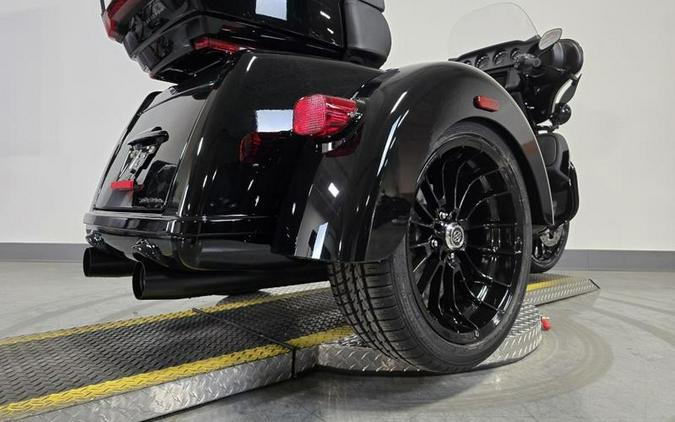 2025 Harley-Davidson® FLHTCUTG - Tri Glide® Ultra