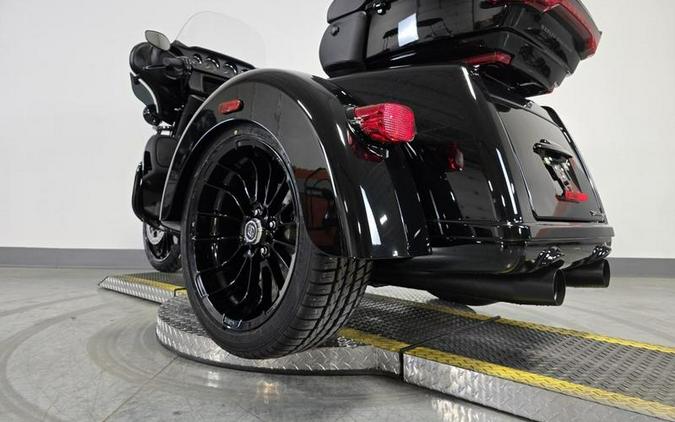 2025 Harley-Davidson® FLHTCUTG - Tri Glide® Ultra