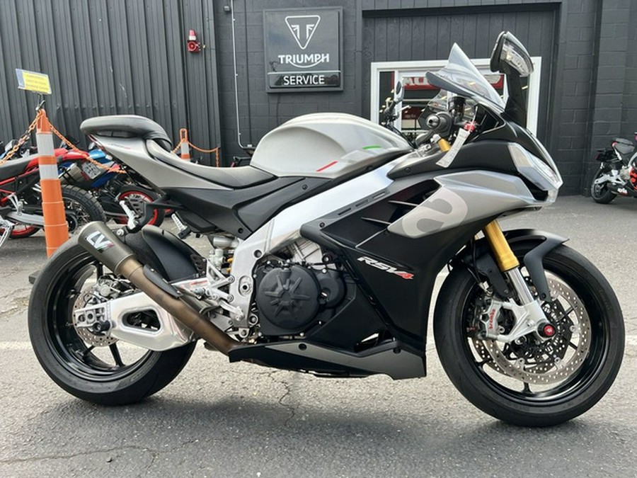 2022 Aprilia RSV4 1100