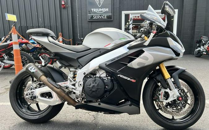 2022 Aprilia RSV4 1100