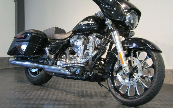 2015 Harley-Davidson® FLHXS - Street Glide® Special