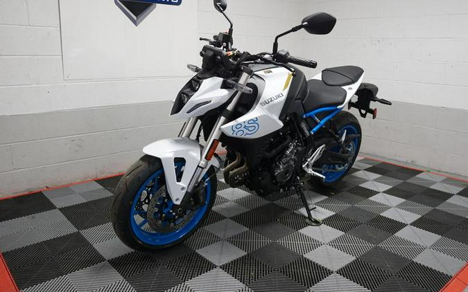 2023 Suzuki GSX-8S