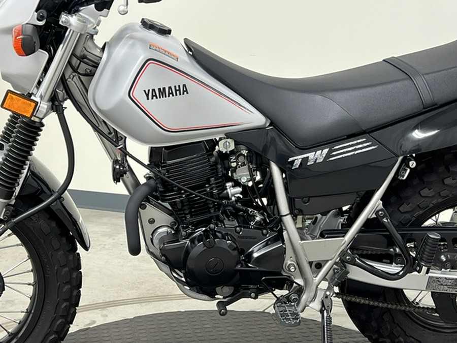2025 Yamaha TW 200
