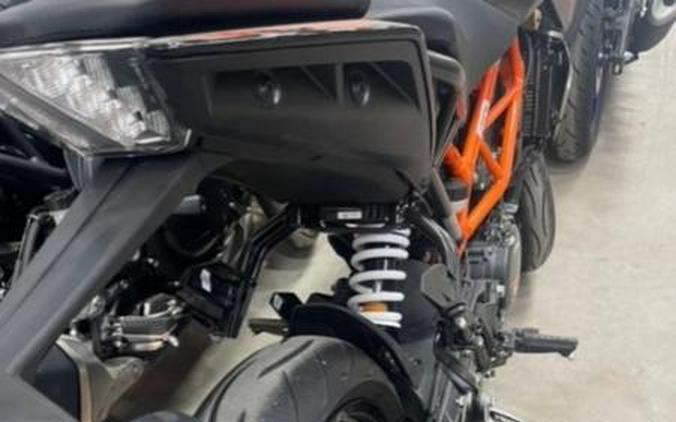 2023 KTM 390 Duke