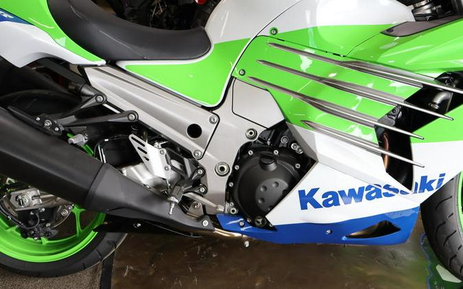 2024 Kawasaki Ninja® ZX™-14R 40th Anniversary Edition ABS