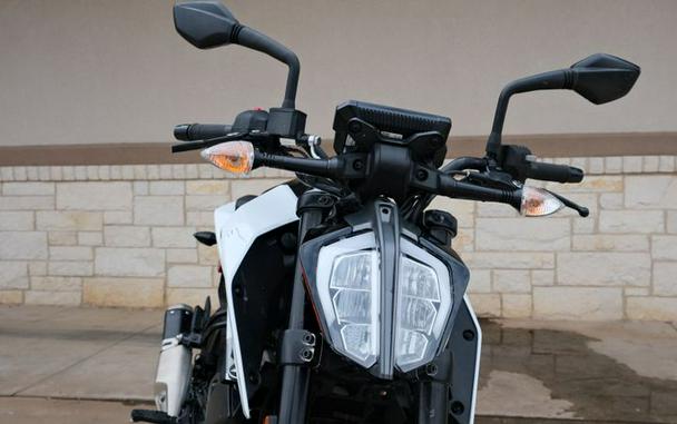 Used 2022 KTM Duke 390