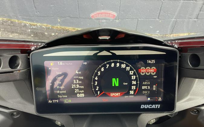 2026 Ducati PANIGALE V4S Corse