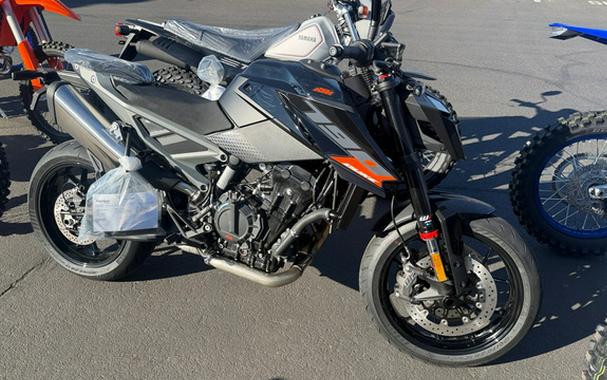 2027 KTM Duke 790