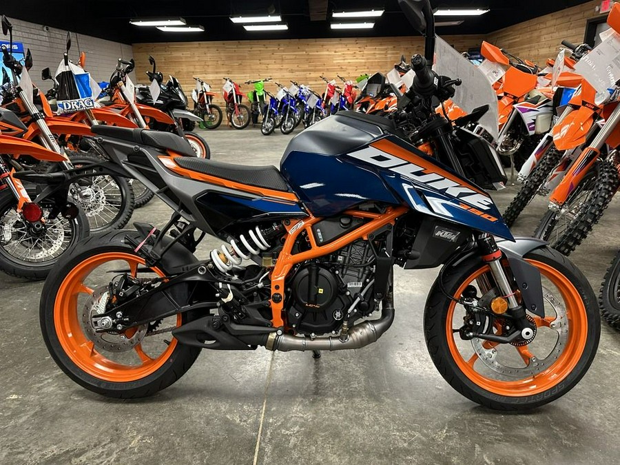 2024 KTM Duke 390