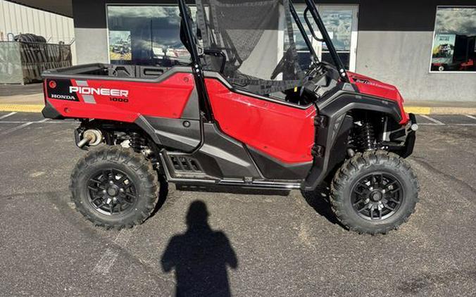 2025 Honda® Pioneer 1000 Deluxe