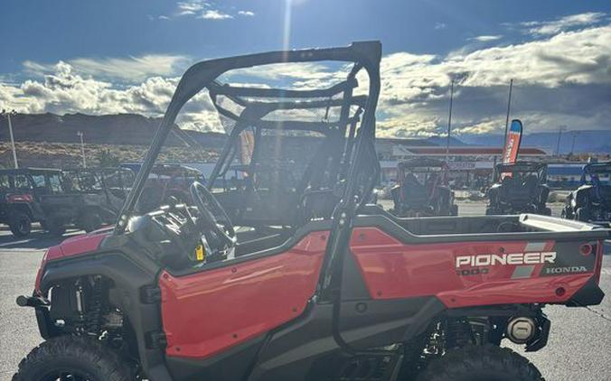2025 Honda® Pioneer 1000 Deluxe