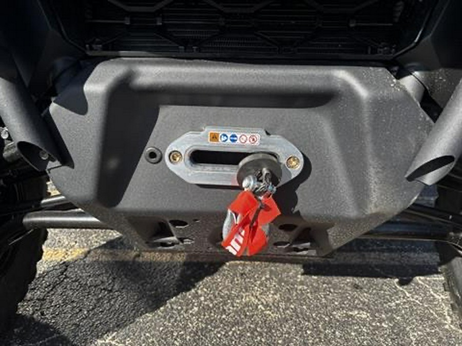 2026 Can-Am Defender MAX XT HD11