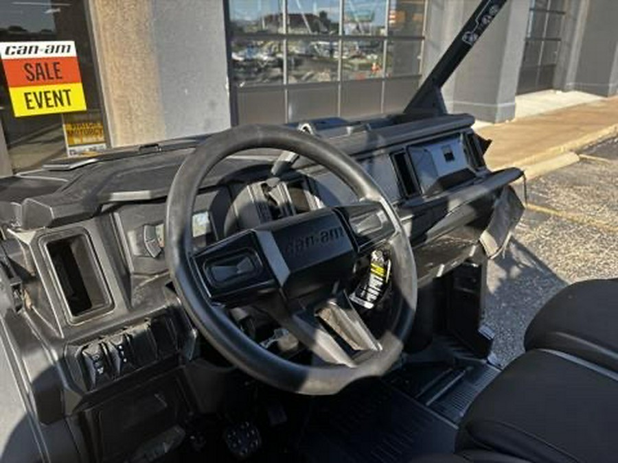 2026 Can-Am Defender MAX XT HD11