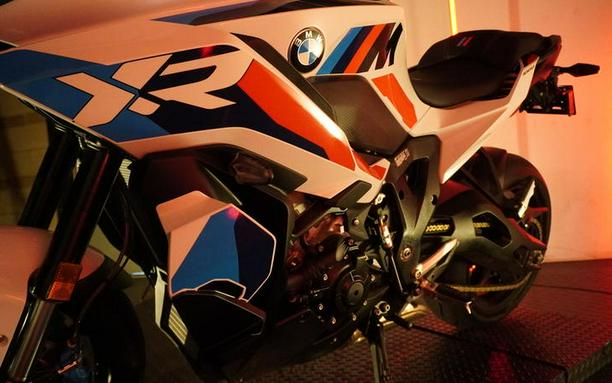 2026 BMW M 1000 XR Light White/M Motorsport