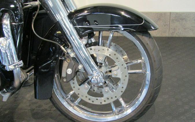2015 Harley-Davidson® FLHXS - Street Glide® Special