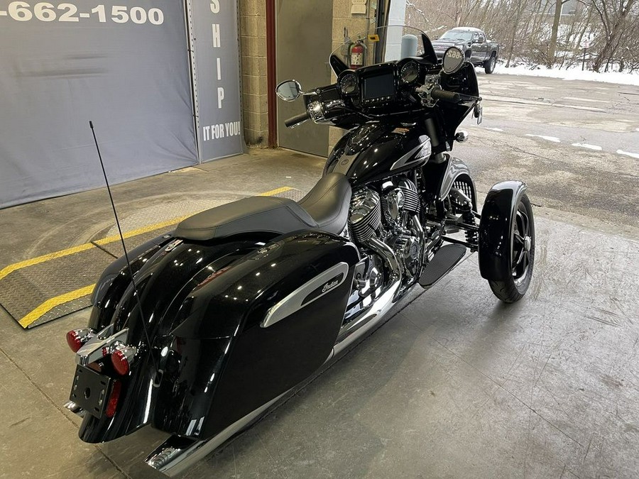 2019 Indian Motorcycle® Chieftain® Limited Thunder Black Pearl