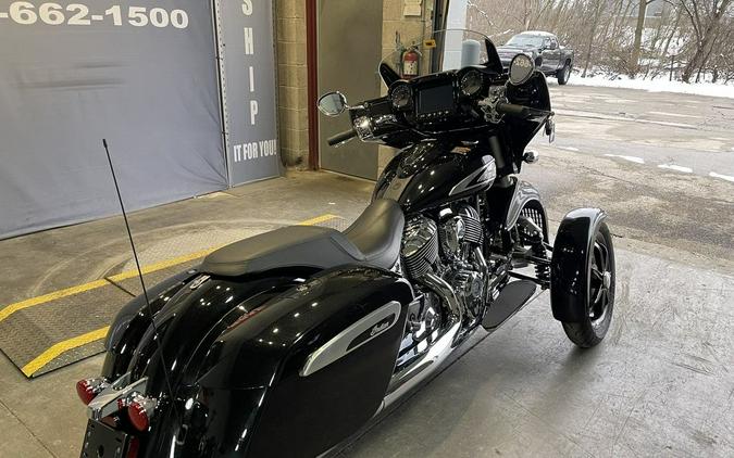 2019 Indian Motorcycle® Chieftain® Limited Thunder Black Pearl