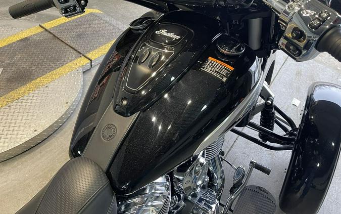 2019 Indian Motorcycle® Chieftain® Limited Thunder Black Pearl