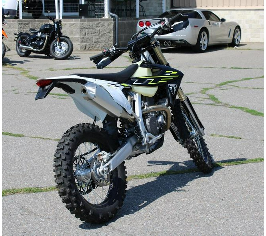 2026 Triumph TF 450-E Jet Black/Pure White