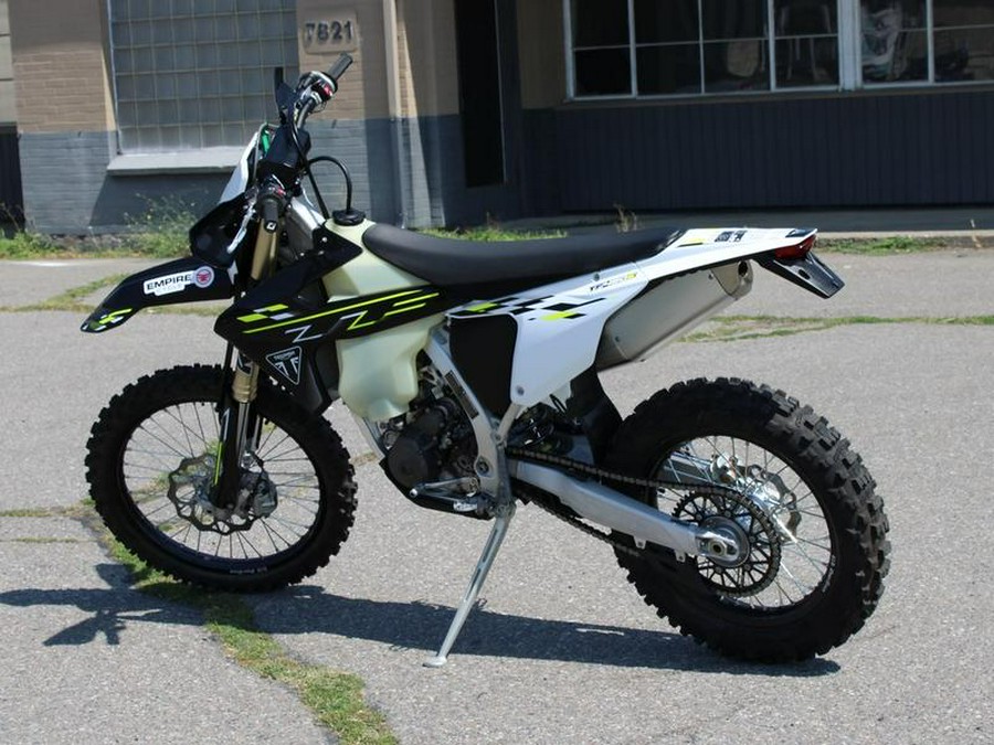 2026 Triumph TF 450-E Jet Black/Pure White