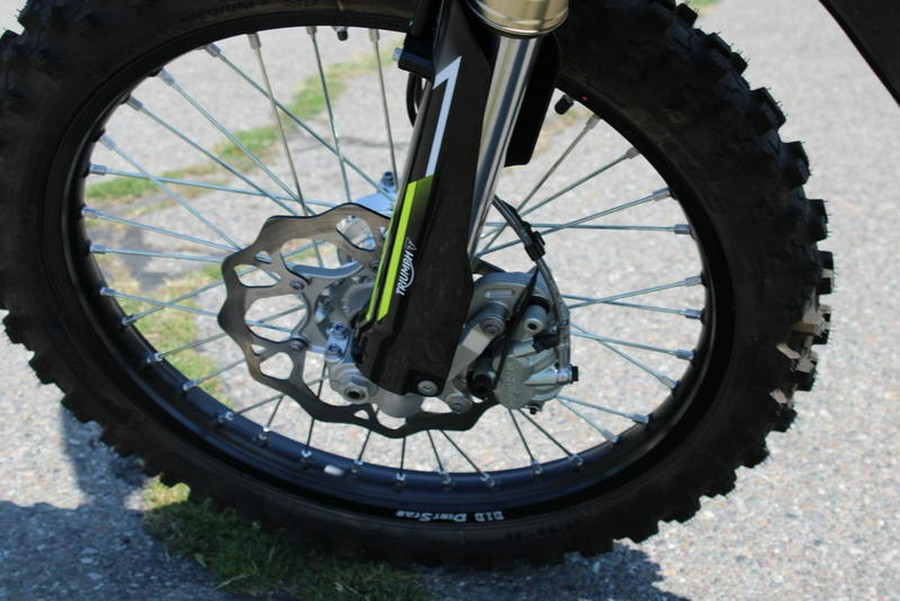 2026 Triumph TF 450-E Jet Black/Pure White