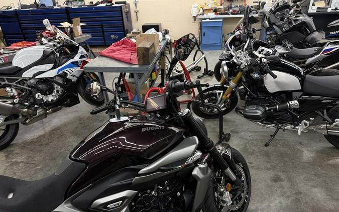 2026 Ducati XDiavel V4 Black Lava