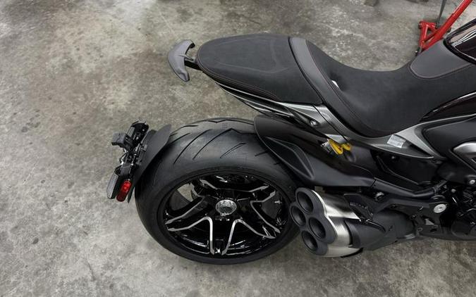 2026 Ducati XDiavel V4 Black Lava