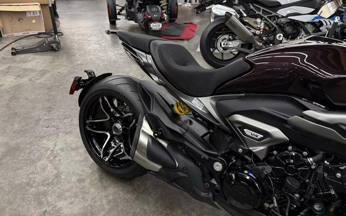 2026 Ducati XDiavel V4 Black Lava