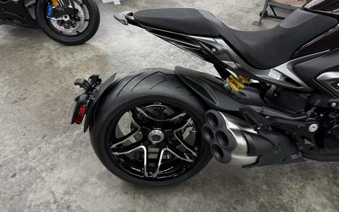 2026 Ducati XDiavel V4 Black Lava