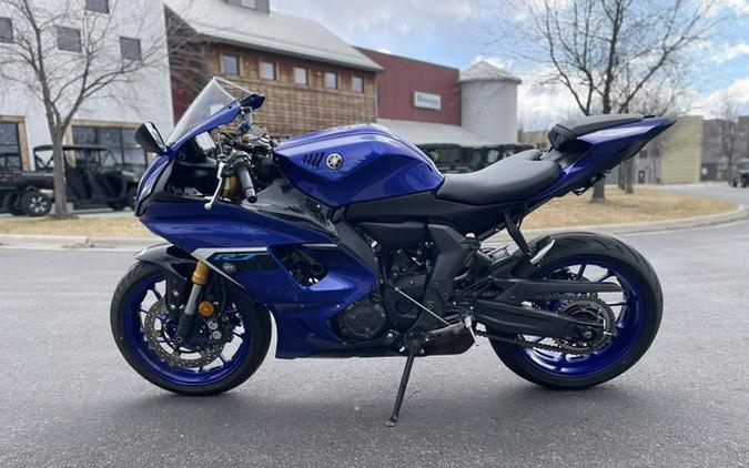 2025 Yamaha YZF R7