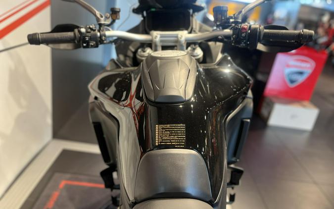 2025 Ducati MULTISTRADA V4S TRAVEL RADAR