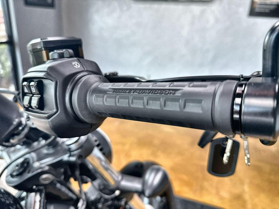 2026 Harley-Davidson® Nightster® Vivid Black Black Trim