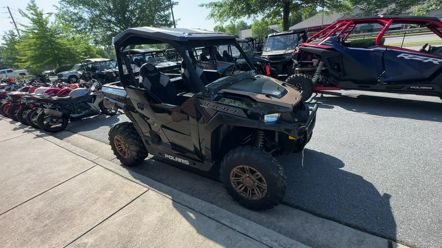 2019 Polaris® General® 1000 EPS Ride Command Edition Black Pearl